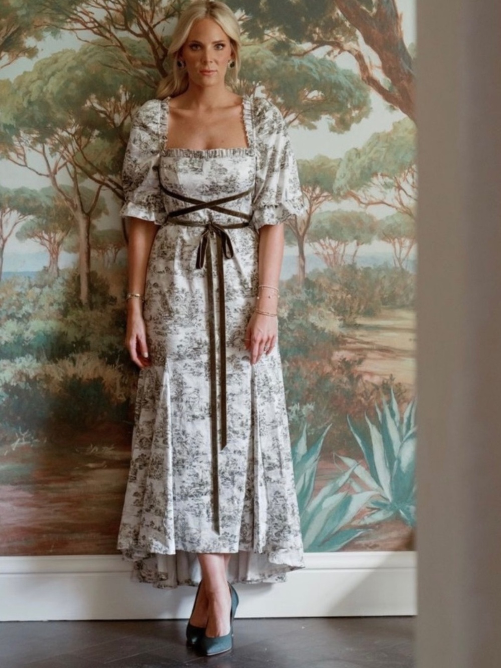 NWT: Antonio Melani x Nicola Bathie Hallie Jacquard Puff Sleeve Tea Length Dress